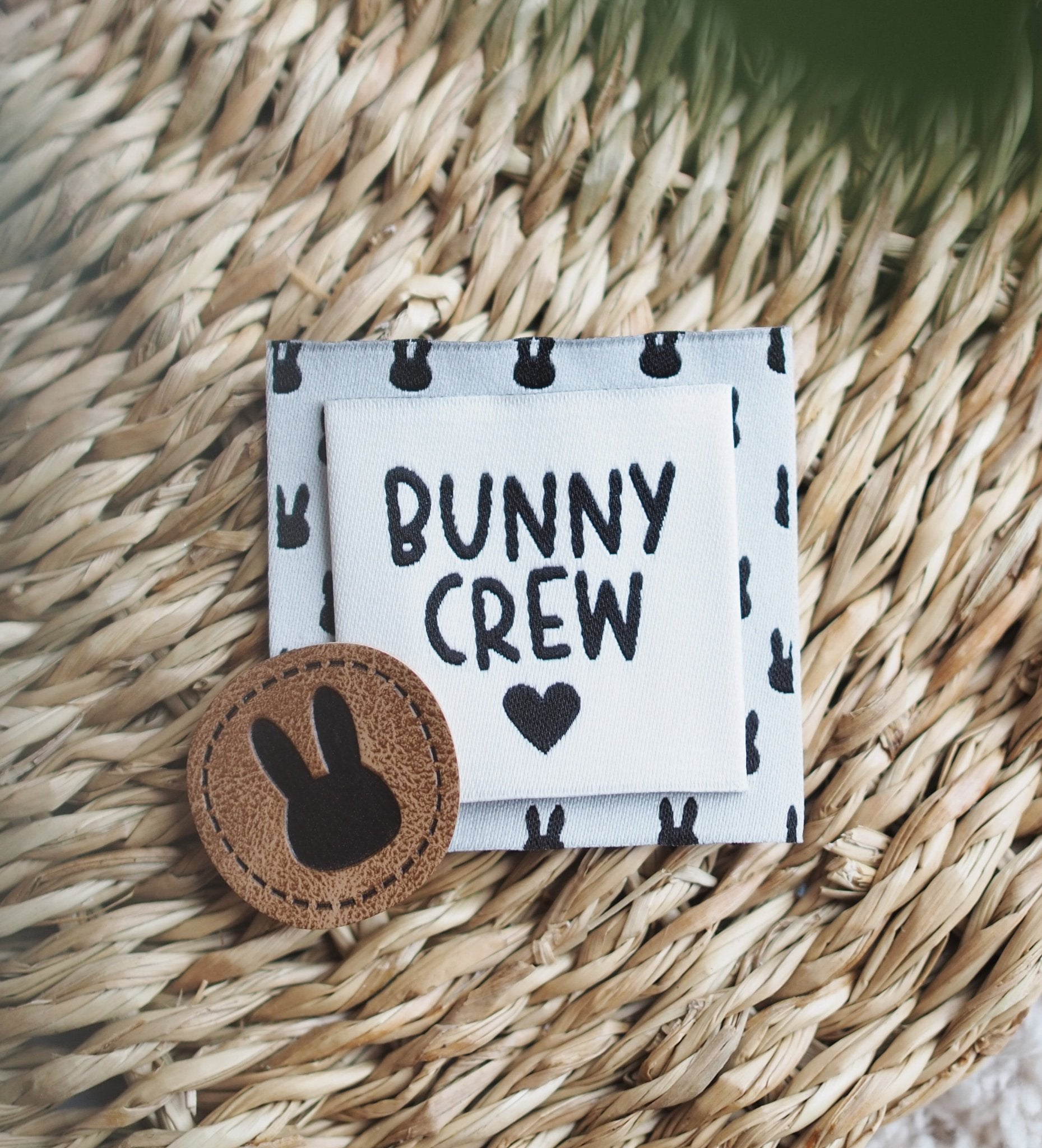 paul-clara-kunstleder-labels-hase-label-zum-aufb-geln image 2