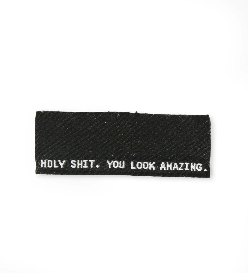 paul-clara-weblabels-klapp-label-holy-shit-zum-einn-hen image 1