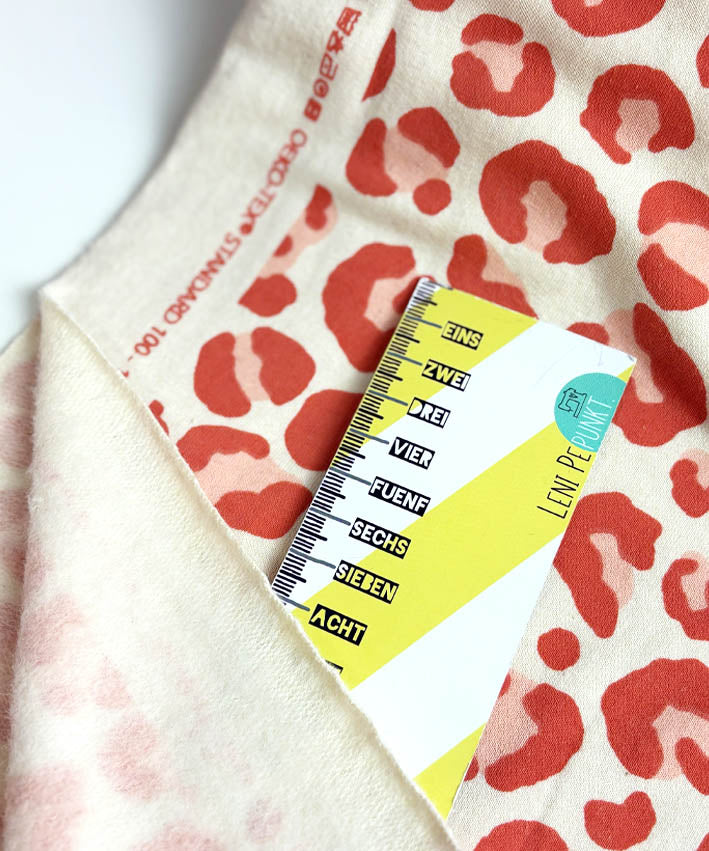 lenipepunkt-frenchterry-leo-sweatstoff-beige-koralle-meterware image 5