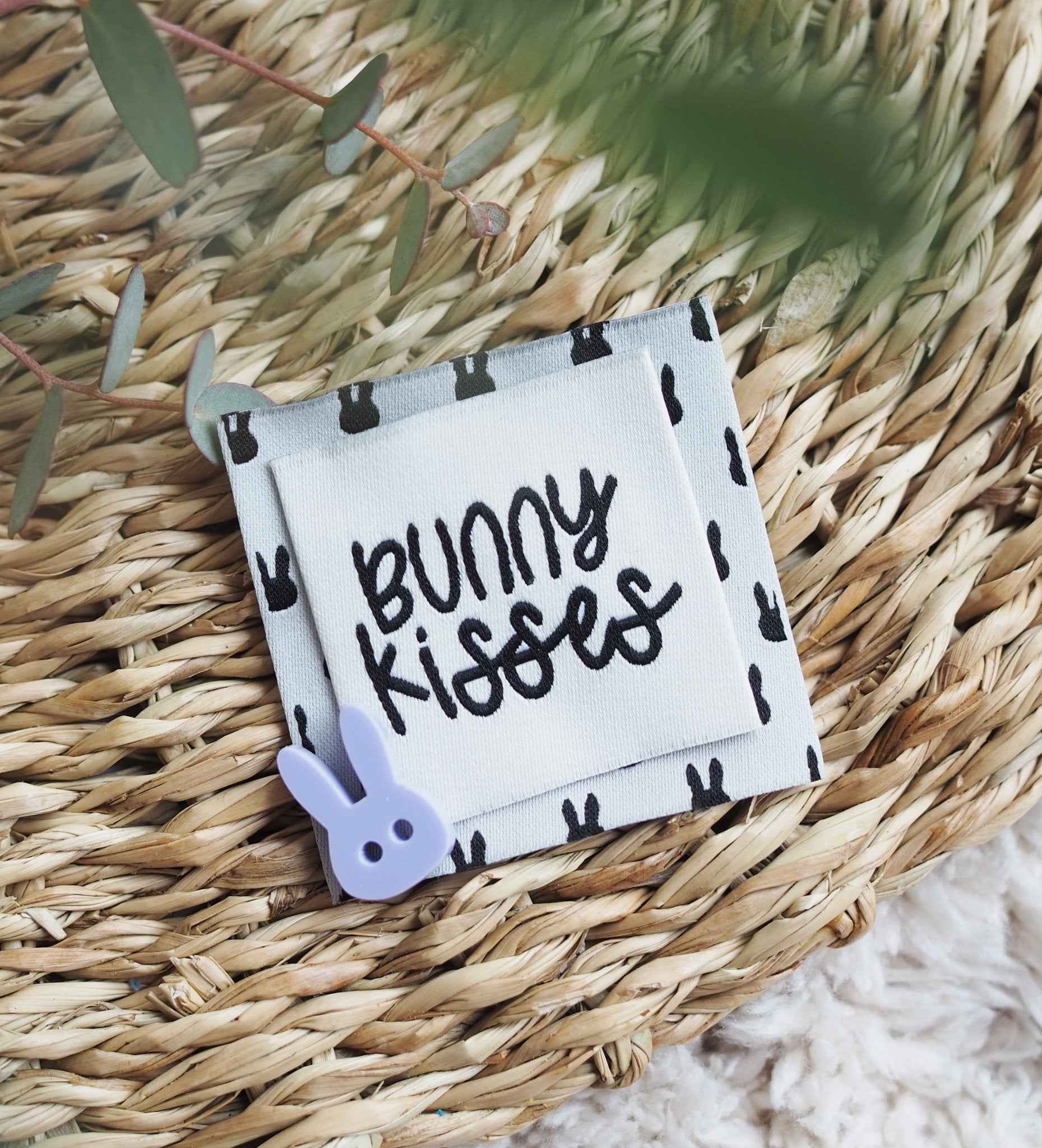 paul-clara-weblabels-xxl-weblabel-bunnys-label-zum-aufn-hen image 3