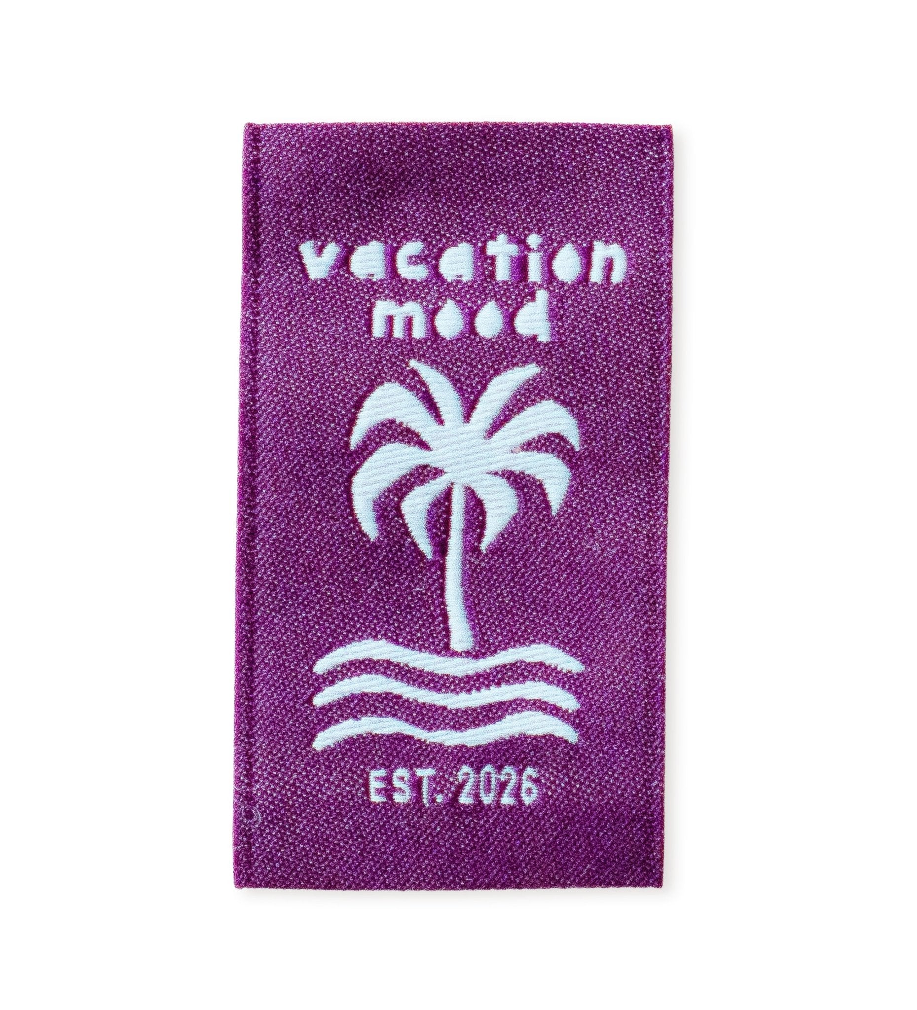 paul-clara-weblabel-vacation-mood-mauve-typo-etikett image 1