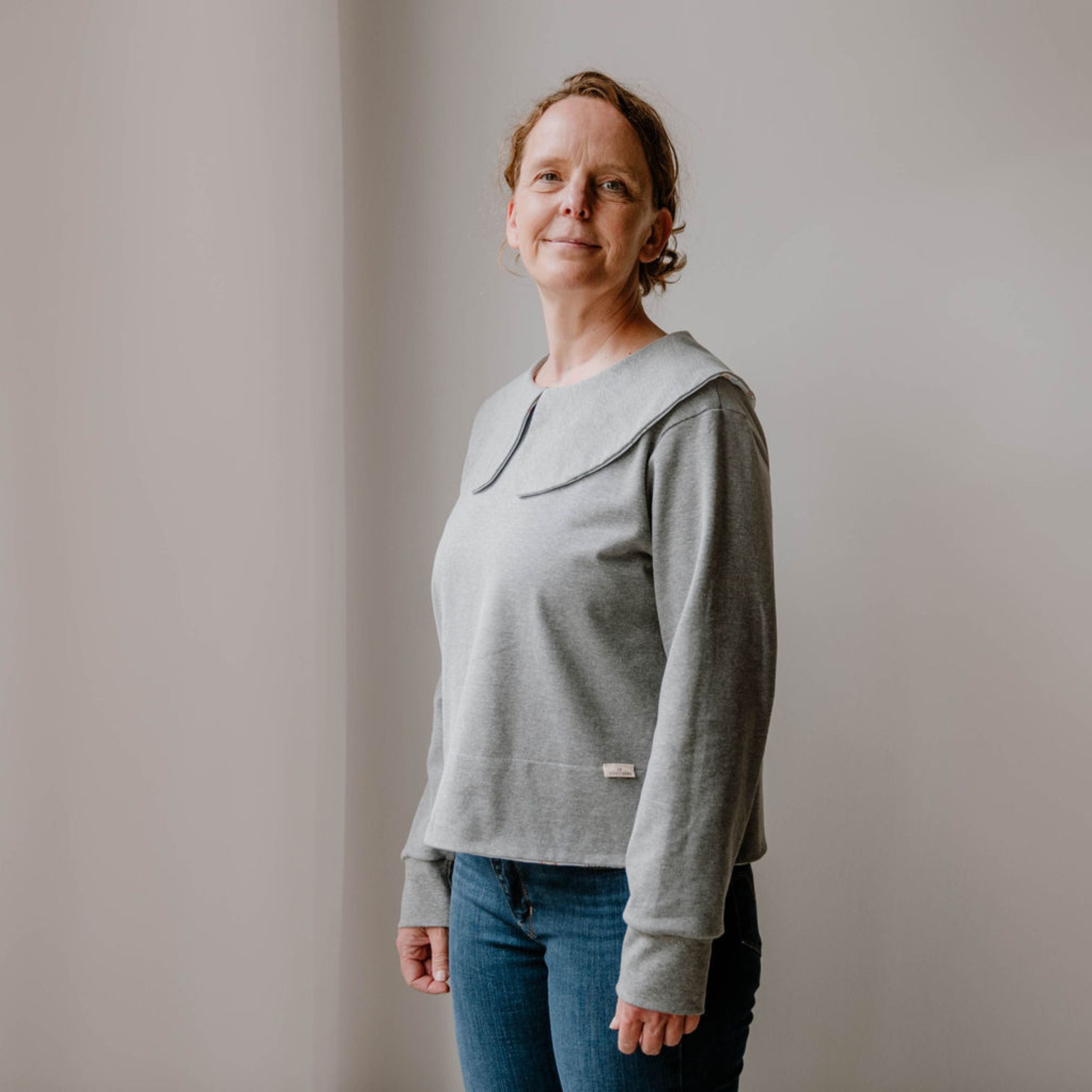 sew-simple-yann-sweater-schnittmuster-papier-32-40-mit-kragen image 2
