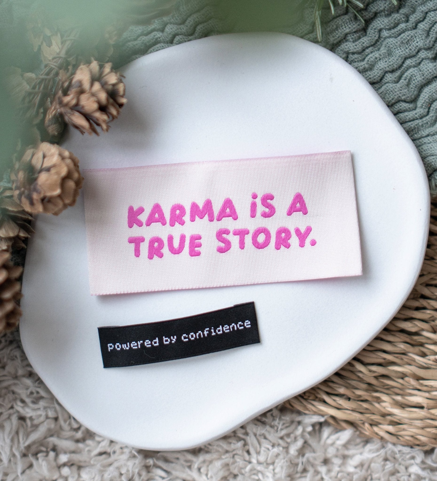 paul-clara-weblabels-karma-is-a-true-story-xxl-label image 2