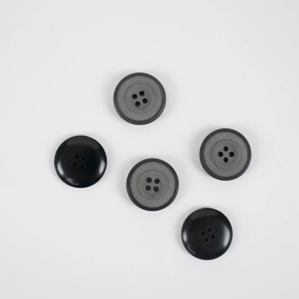 n-hfrosch-n-hzubeh-r-kn-pfe-23-mm-urea-horn-grau-4-loch image 1