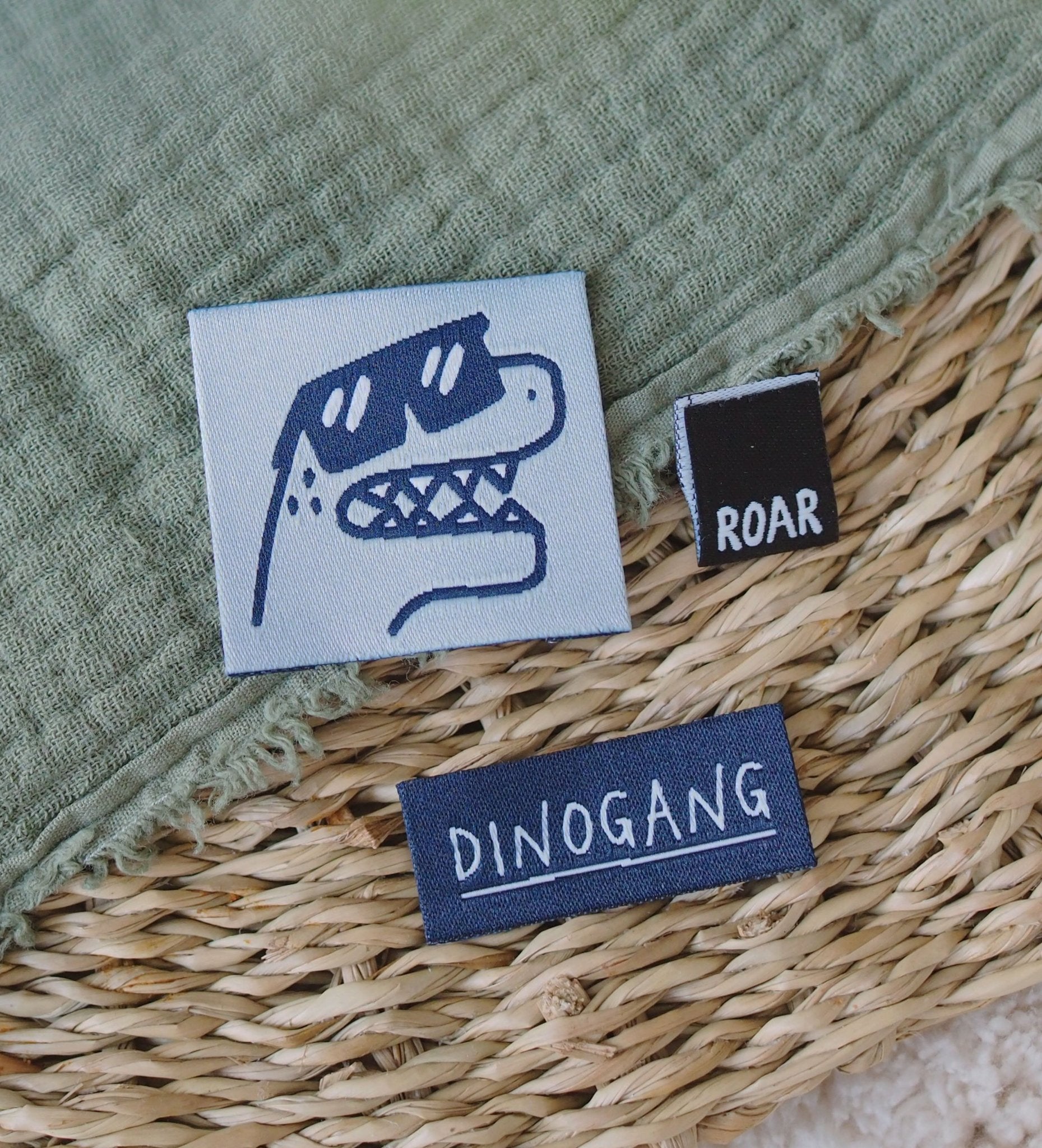 paul-clara-weblabels-mini-label-roar image 2