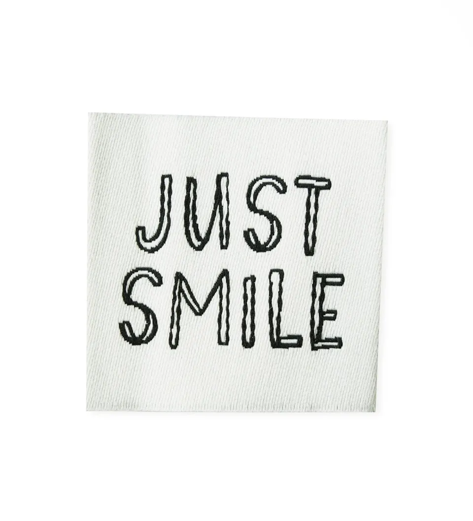 paul-clara-weblabels-just-smile-weblabel-3-5x3-5-cm-polyester image 1