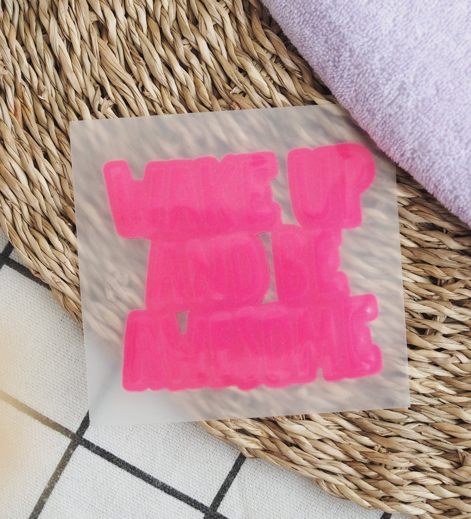 paul-clara-flock-patches-wake-up-and-be-awesome-iron-on-neongelb image 6