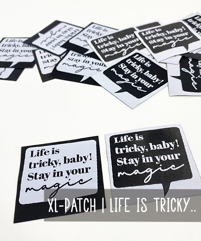 lenipepunkt-xl-patch-life-is-tricky-aufn-her-7x7-schwarz-wei image 1