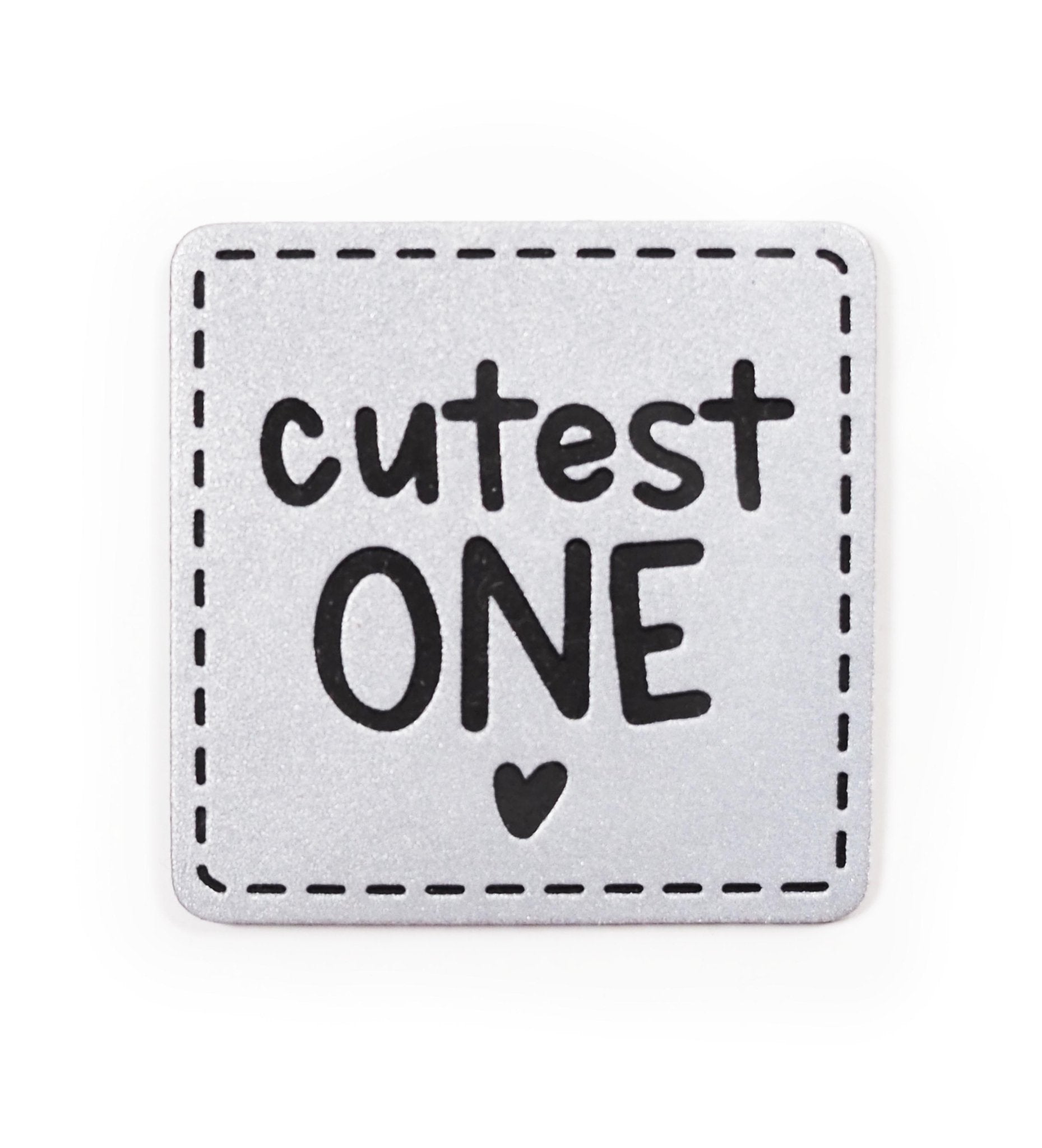 paul-clara-reflektor-labels-cutest-one-b-gelpatch-rund-4cm image 1