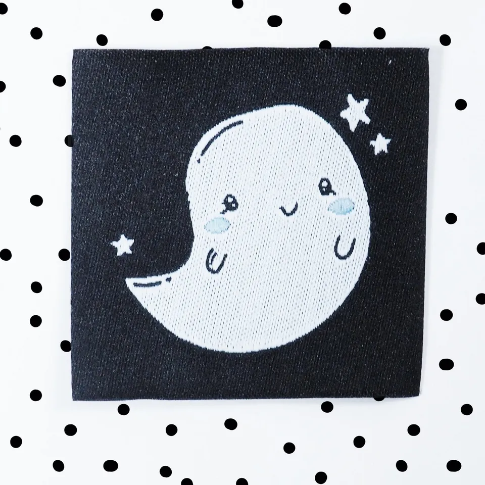 paul-clara-weblabels-gespenst-weblabel-schwarz-4x4cm image 1