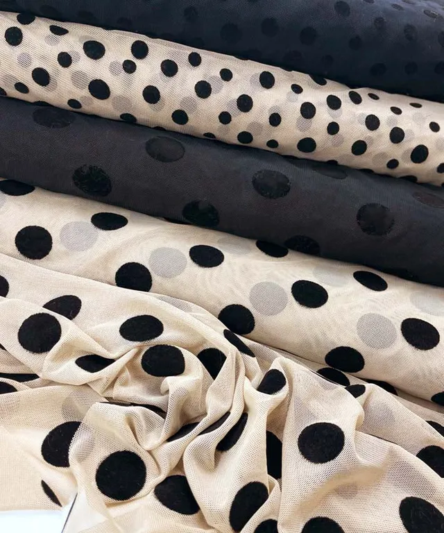 lenipepunkt-stoffe-mesh-flock-dots-netzstoff-black-small-dots image 1
