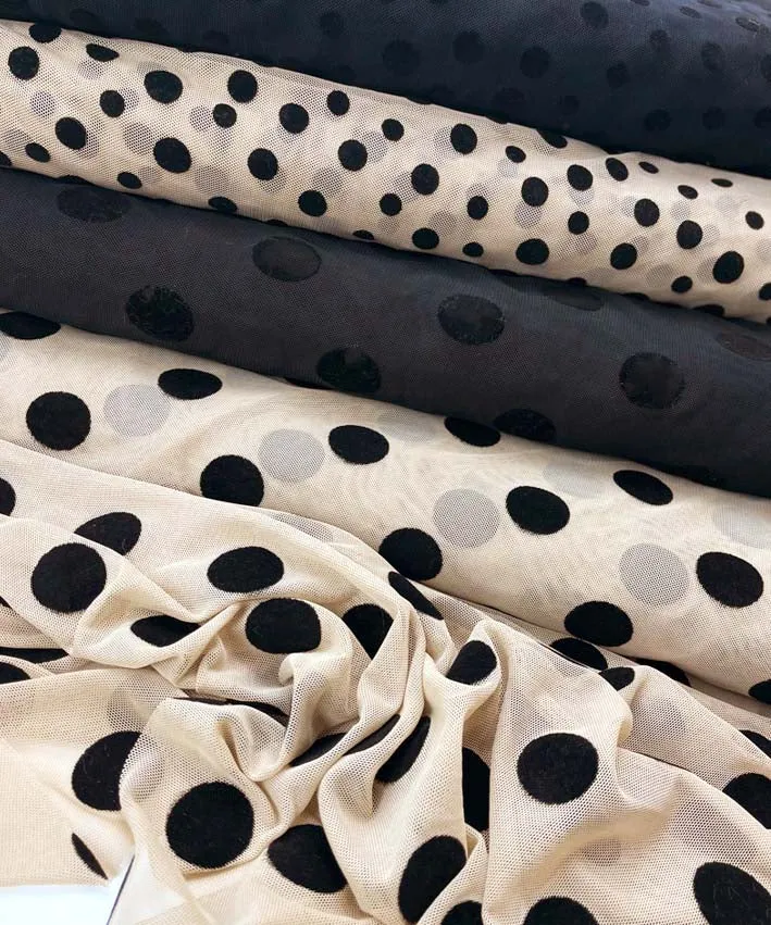 lenipepunkt-stoffe-mesh-flock-dots-netzstoff-black-small-dots image 1