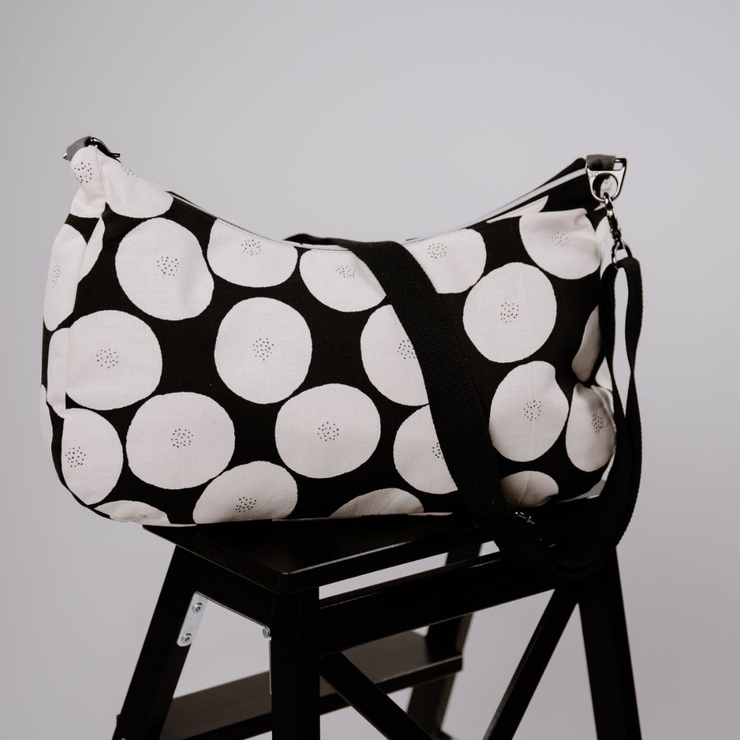 sew-simple-pallas-tasche-schnittmuster-papier-halbmond image 6