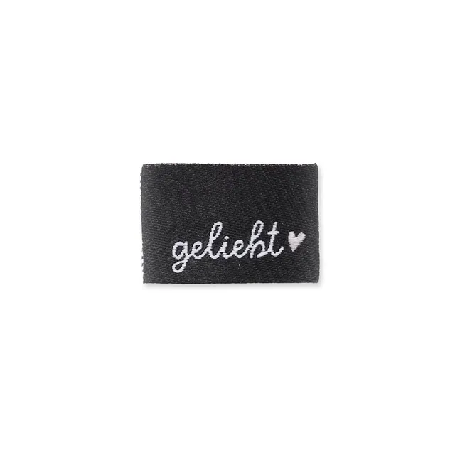 paul-clara-weblabels-geliebt-weblabel-klapp-label image 1