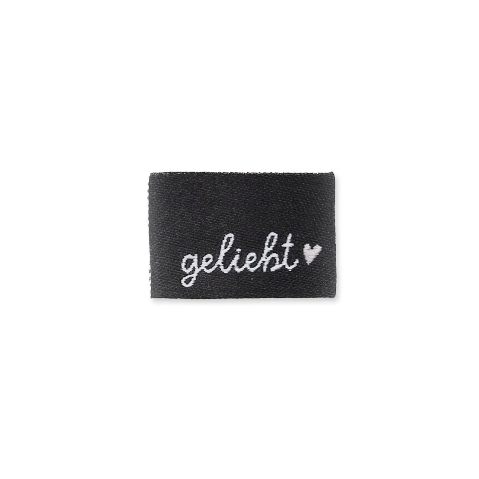 paul-clara-weblabels-geliebt-weblabel-klapp-label image 1