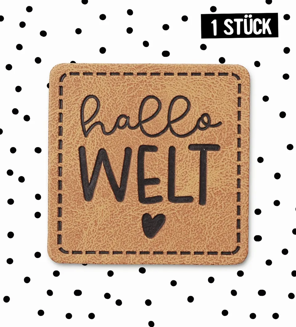 paul-clara-kunstleder-labels-hallo-welt-patch-zum-aufb-geln image 1