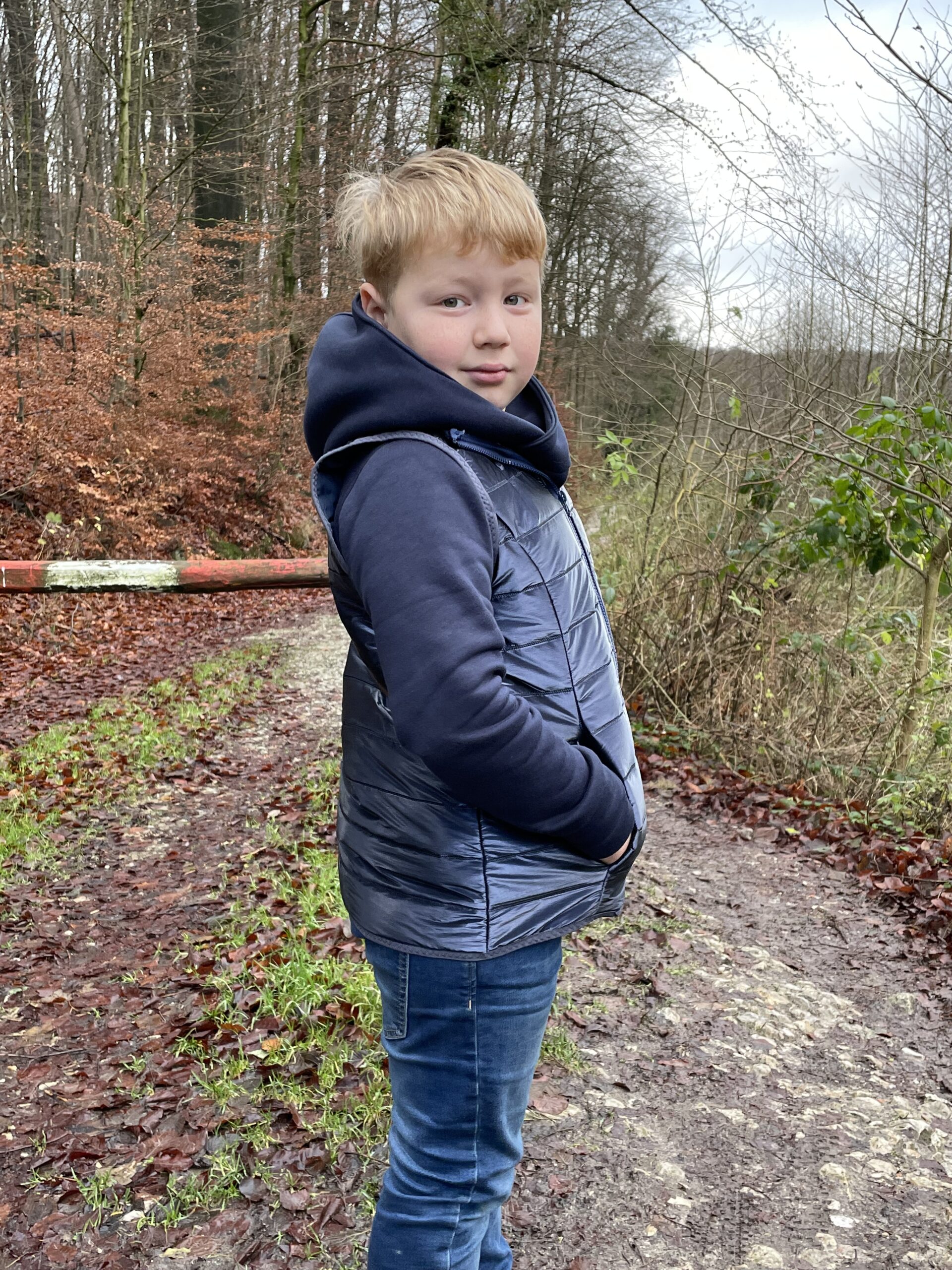 fadenk-fer-weste-kinder-papierschnittmuster-gr-74-164 image 4