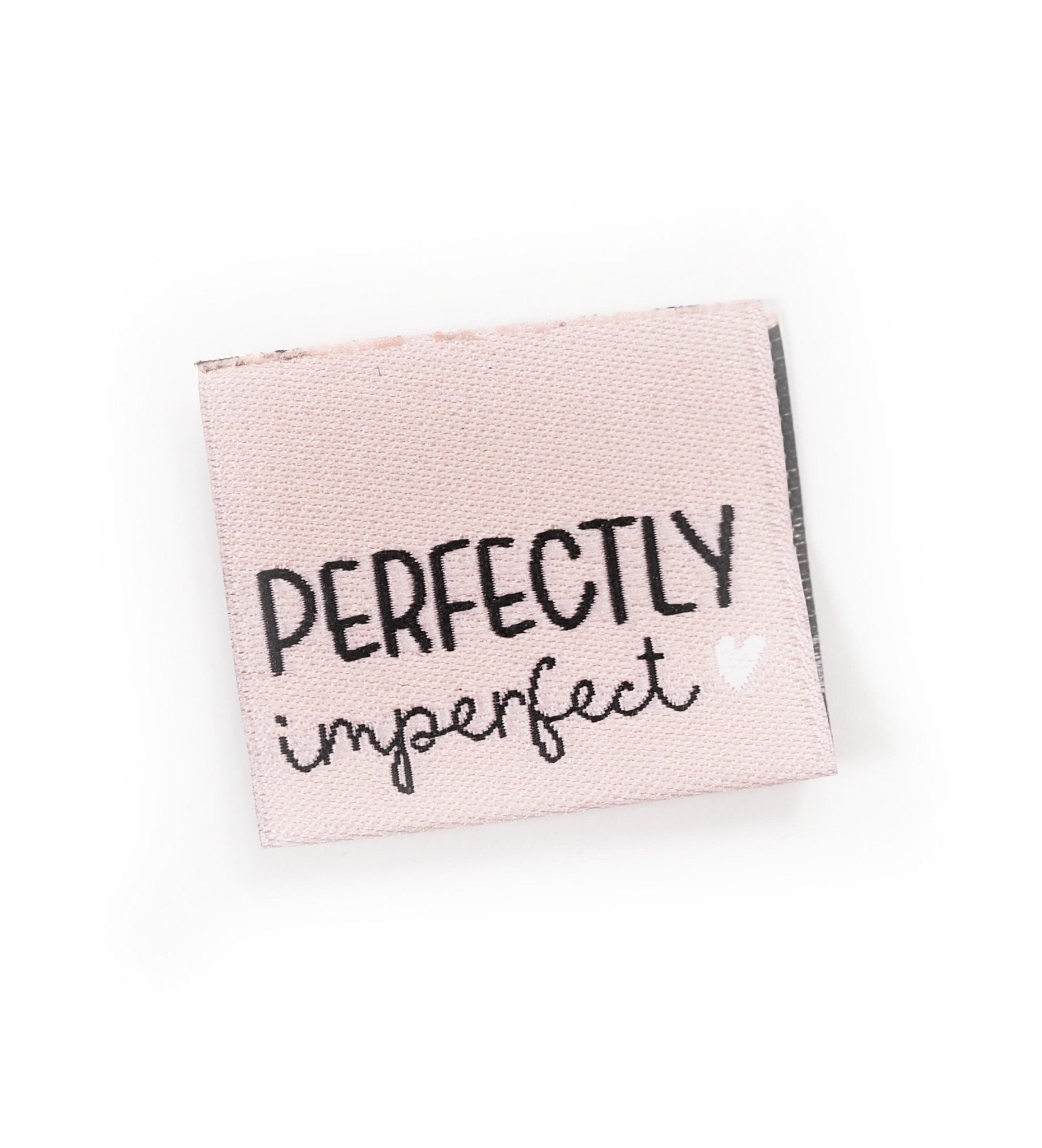 paul-clara-weblabels-perfectly-imperfect-weblabel-rosa image 1