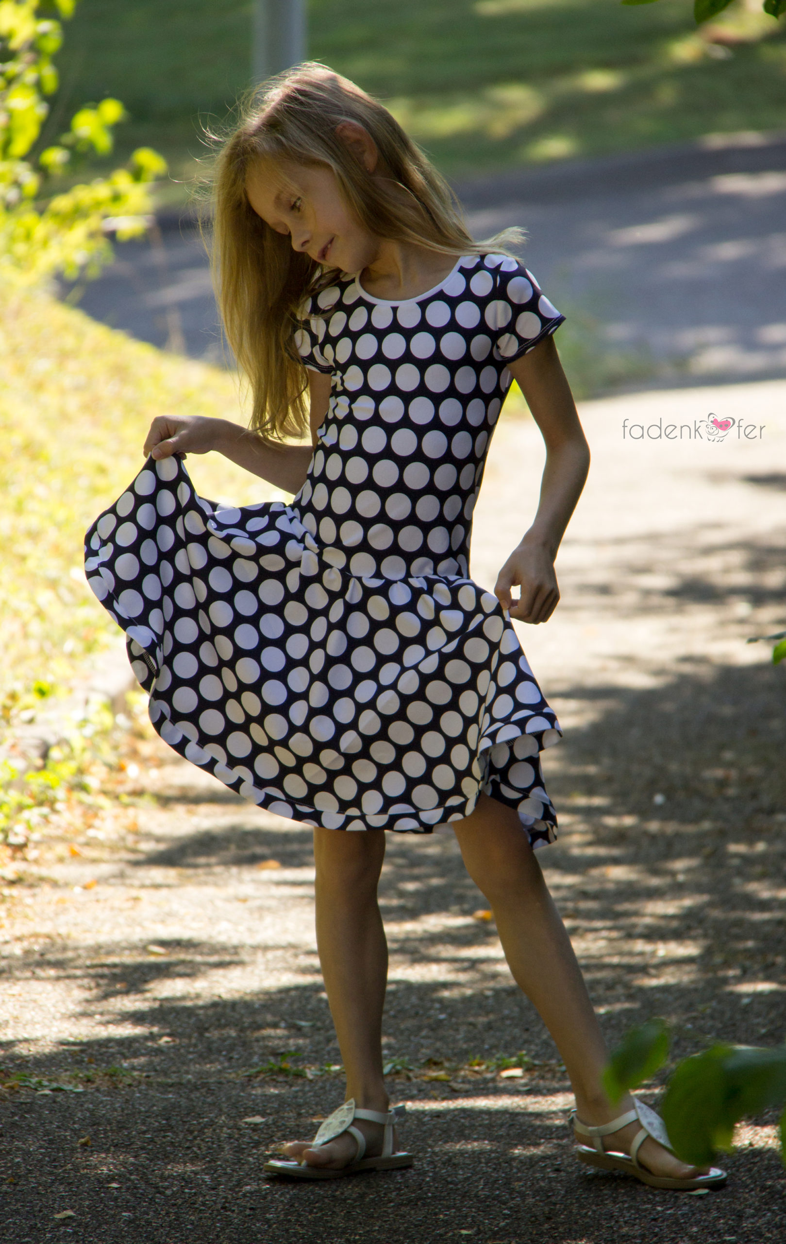 fadenk-fer-mary-lou-papierschnittmuster-drehkleid-kinder-74-164 image 3