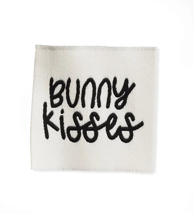 paul-clara-weblabels-bunny-kisses-weblabel-m-tzen-label-3-5-cm image 1