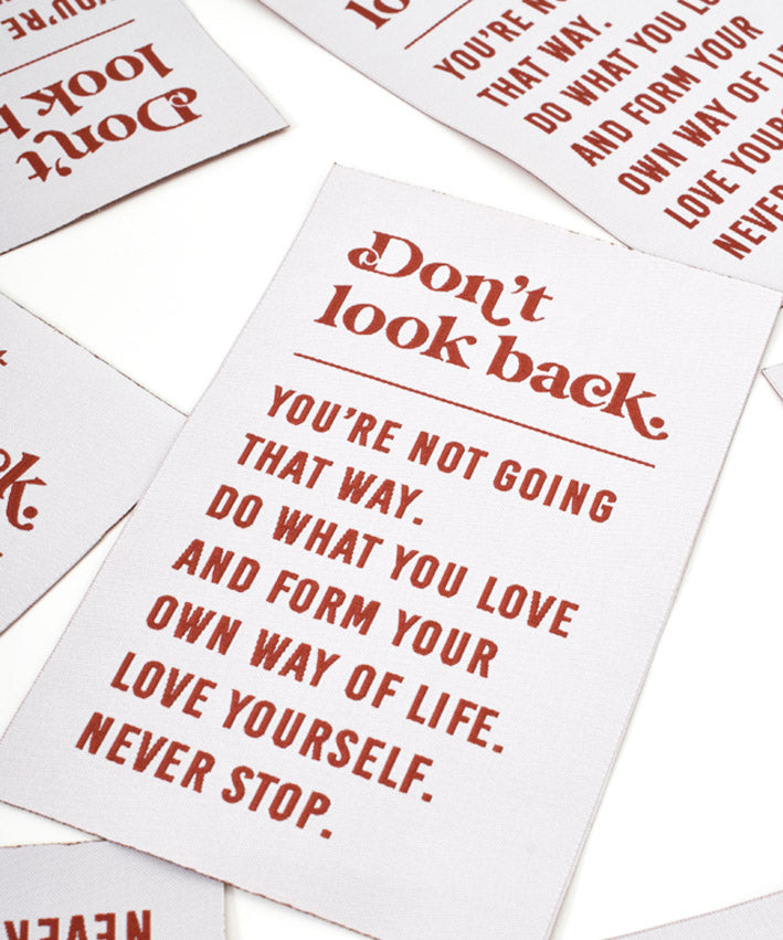 lenipepunkt-kurzwaren-xl-patch-don-t-look-back-creme-rost-10x15-5 image 2