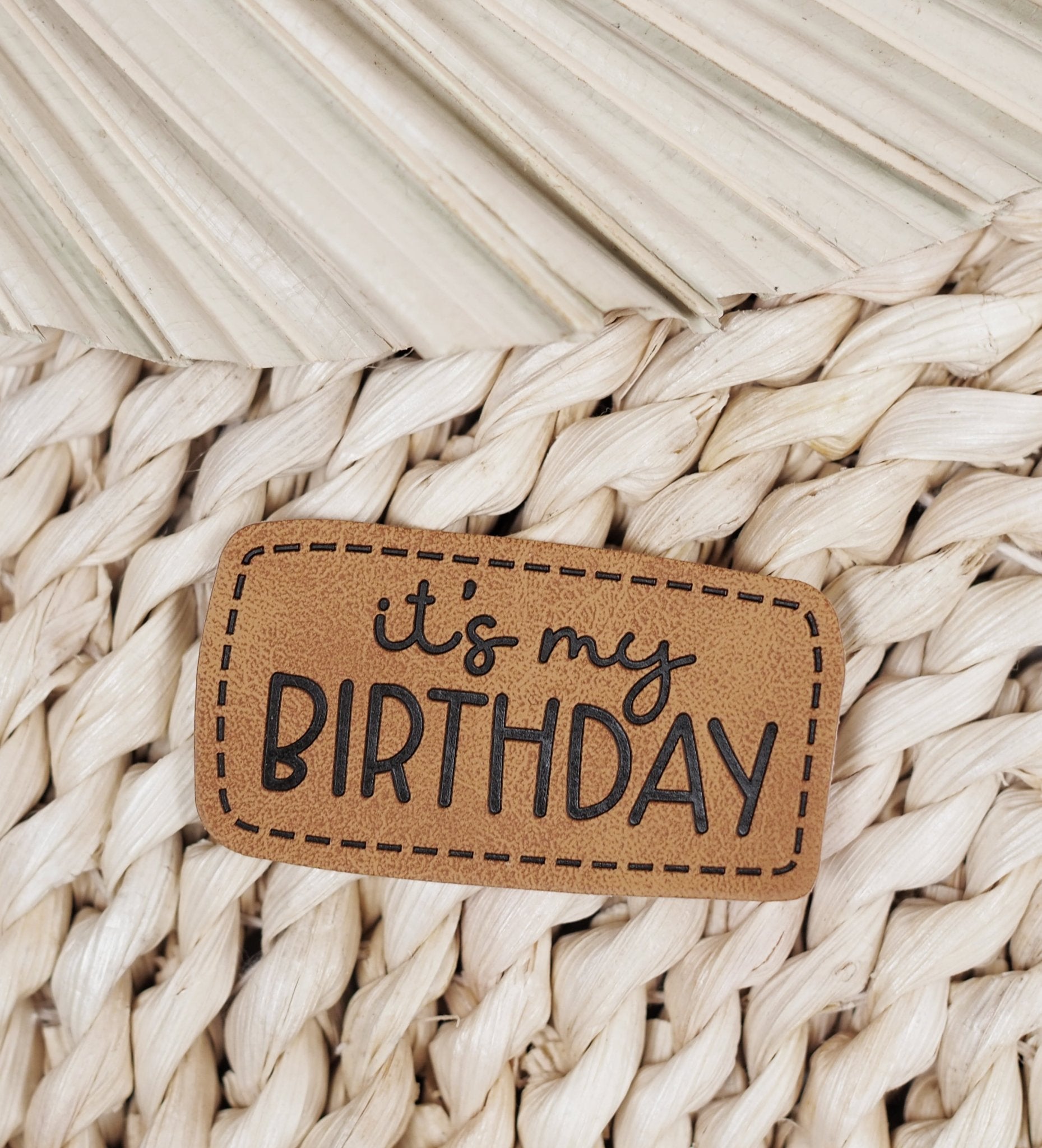 paul-clara-kunstleder-labels-it-s-my-birthday-iron-on-5x2-5cm image 2