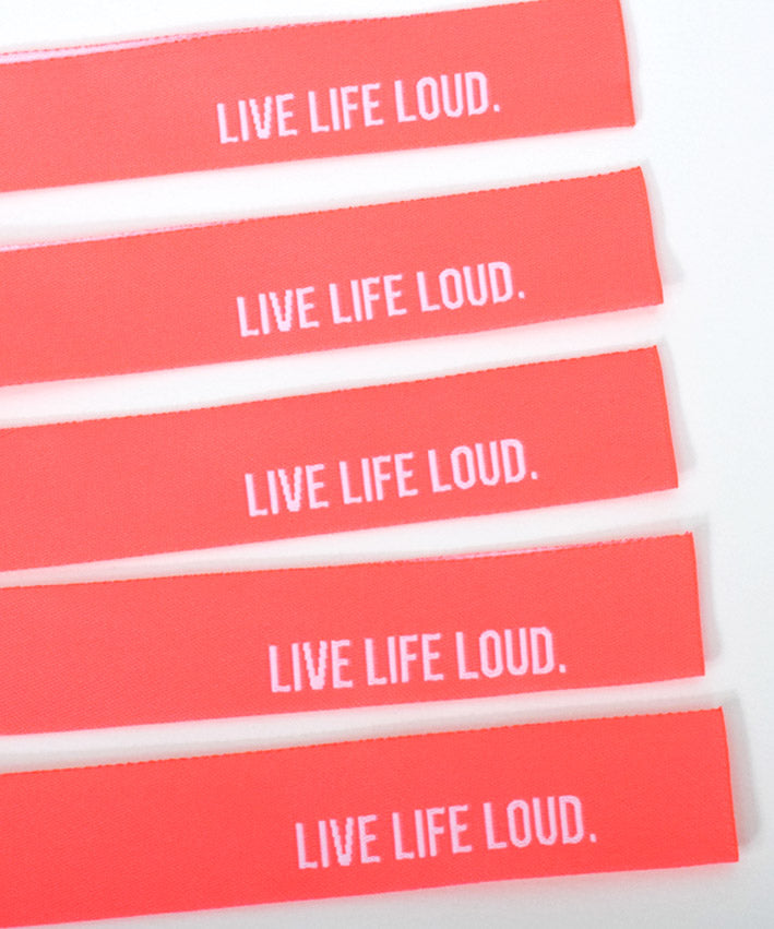 lenipepunkt-kurzwaren-xl-patch-live-life-loud-neonpink image 3