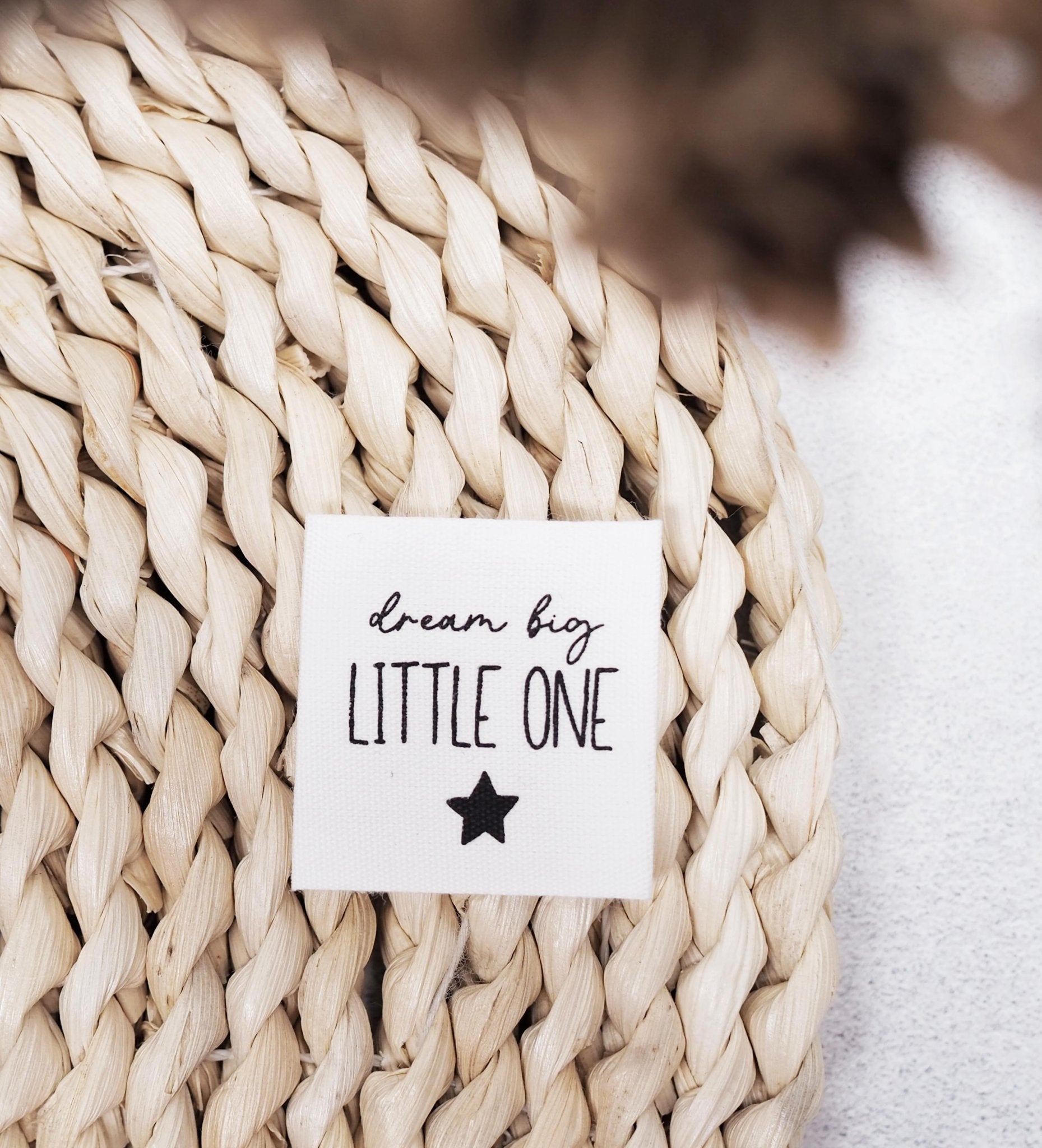 paul-clara-baumwolllabels-little-one-label-3-5x3-5cm-baumwolle image 2