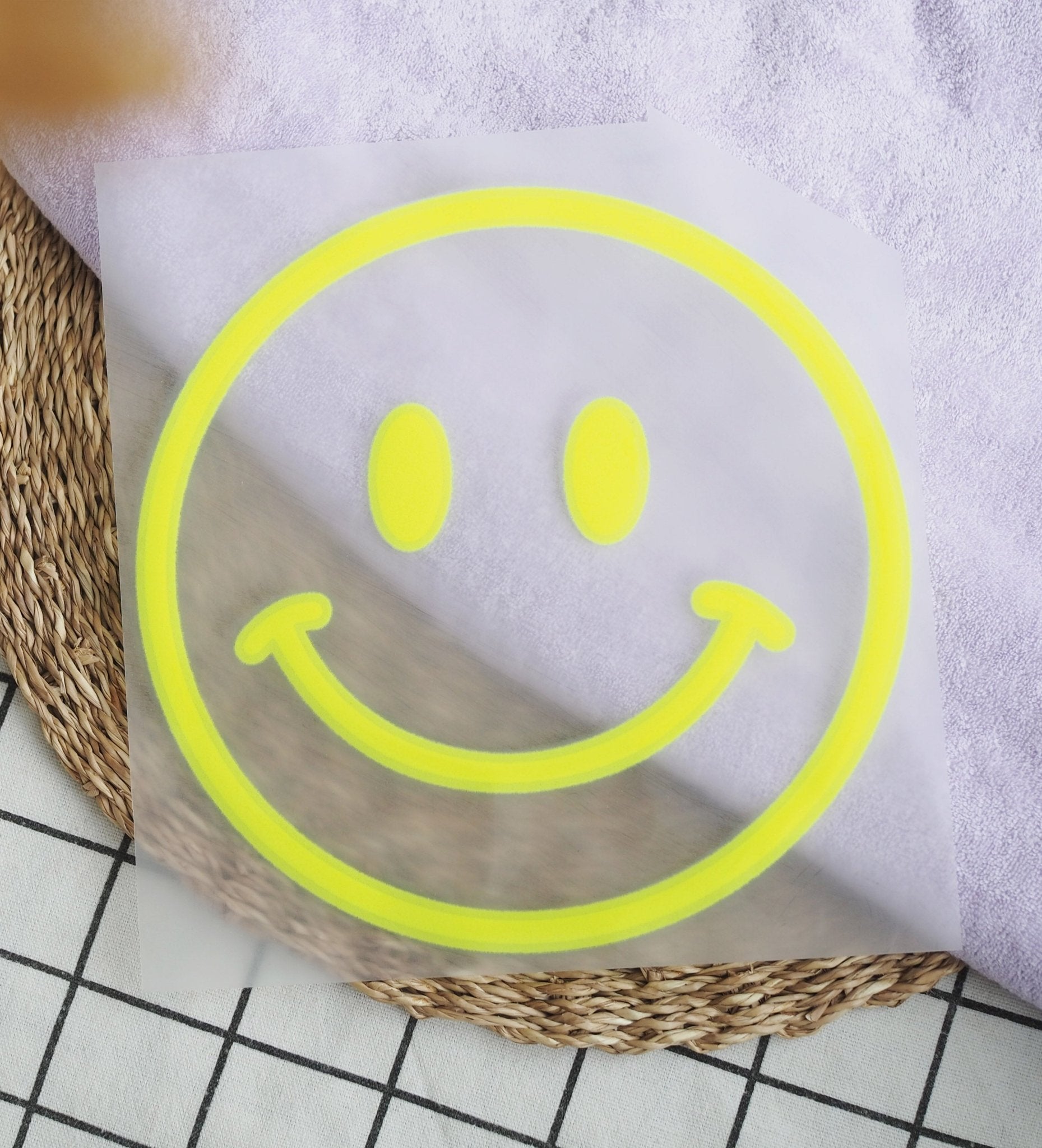 paul-clara-flock-patches-smile-b-gelpatch-neonpink-zum-aufb-geln image 2