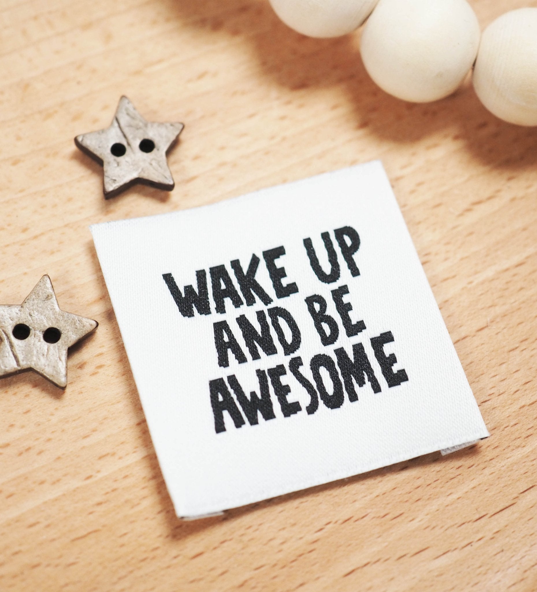 paul-clara-weblabels-wake-up-weblabel-4x4-aufn-hen image 3