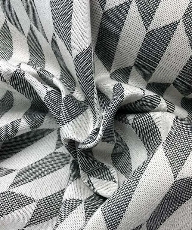lenipepunkt-dralon-geometric-luxor-taschenstoff-wei-grau image 1
