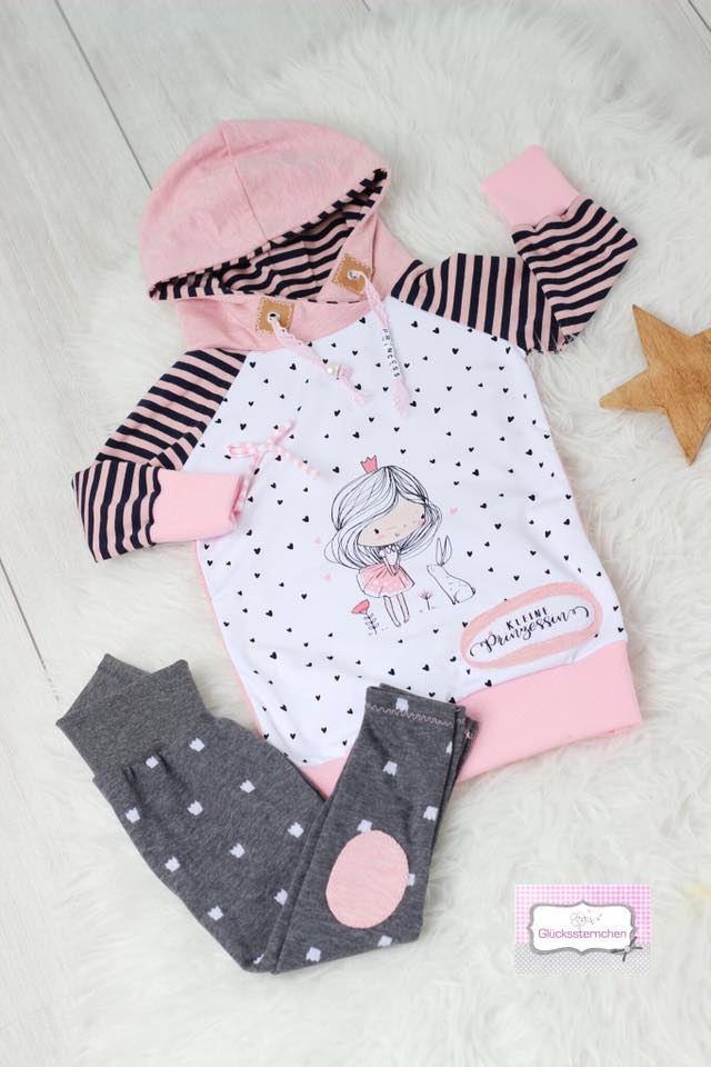 paul-clara-kleine-prinzessin-xxl-panel-dunkelblau image 3