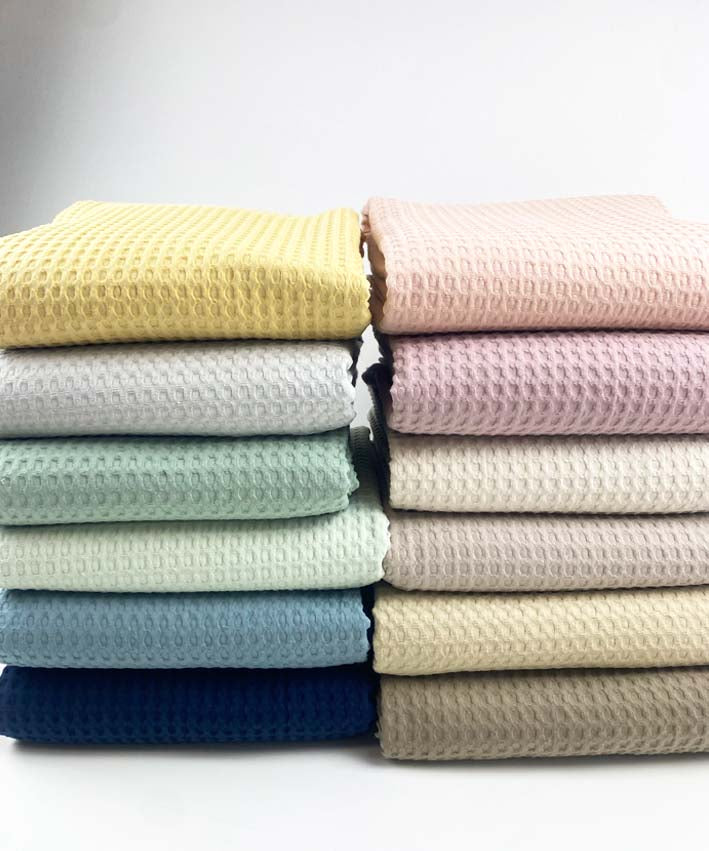 lenipepunkt-waffel-piquet-stoff-010-soft-yellow-baumwolle image 1