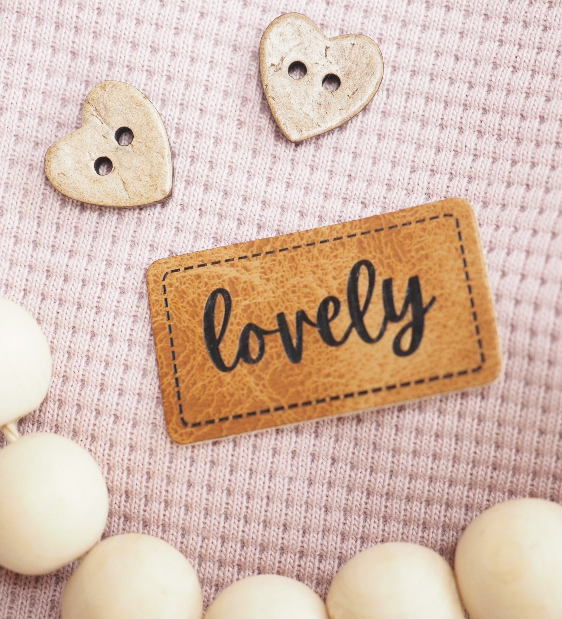 paul-clara-kunstleder-labels-lovely-3-8-cm-iron-on image 2