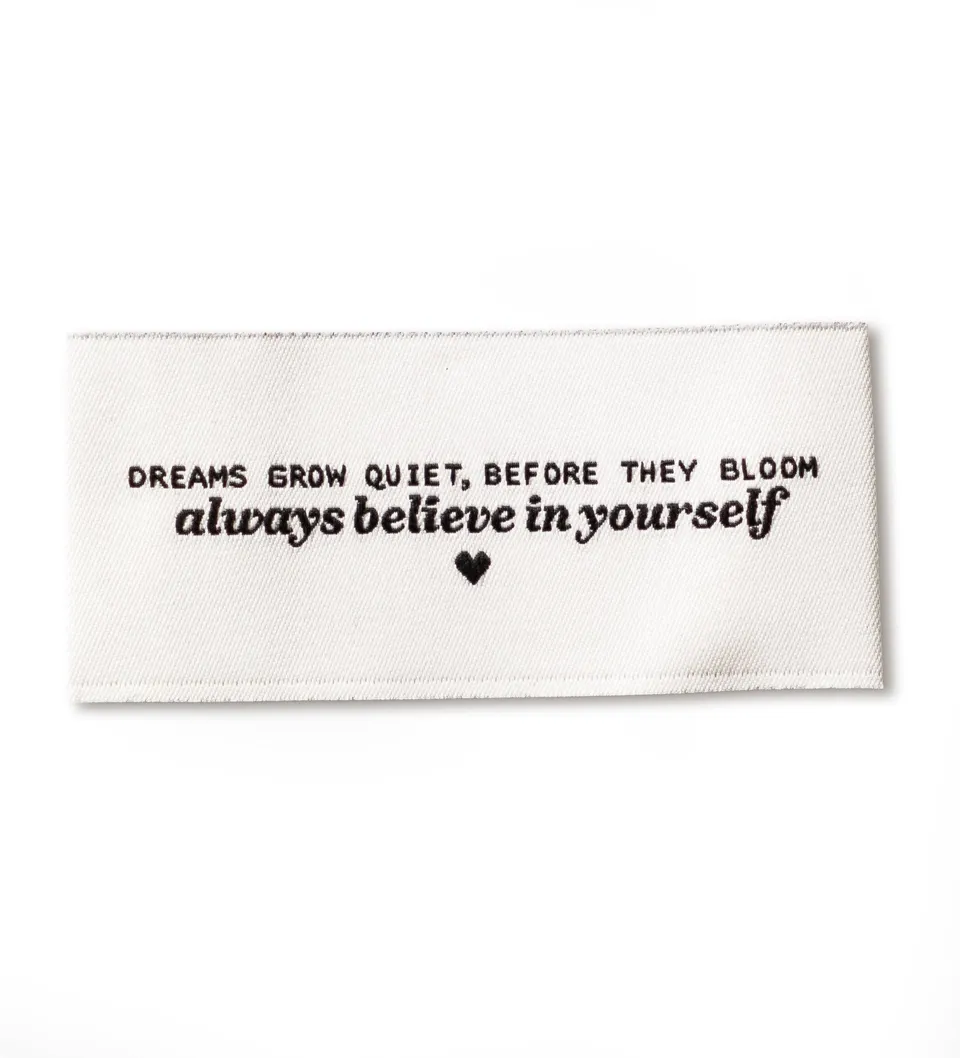 paul-clara-weblabels-always-believe-in-yourself-n-hlabel image 1