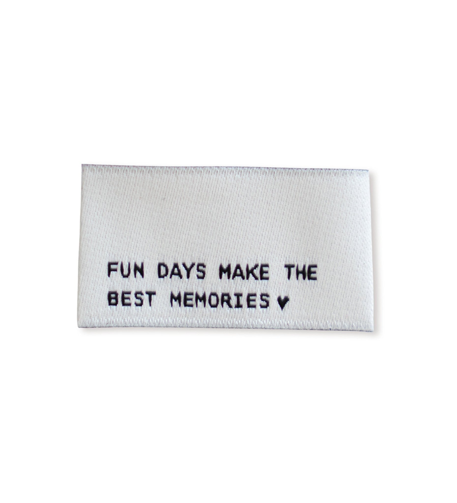 paul-clara-weblabels-fun-days-make-the-best-memories-label image 1