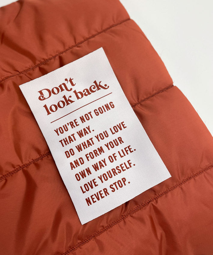 lenipepunkt-kurzwaren-xl-patch-don-t-look-back-creme-rost-10x15-5 image 3
