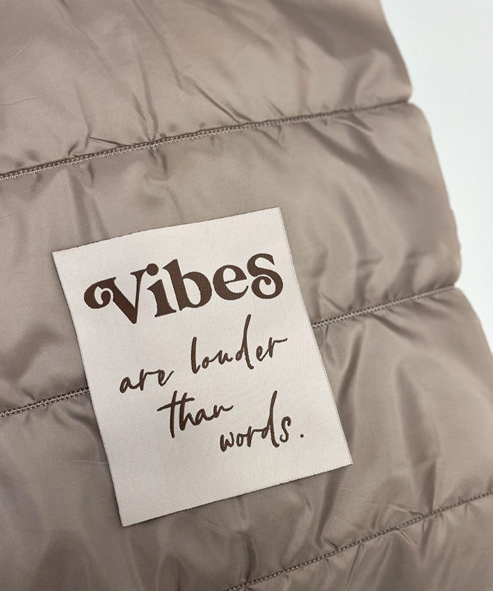 lenipepunkt-xl-patch-vibes-are-louder-10x12-cm-creme image 4