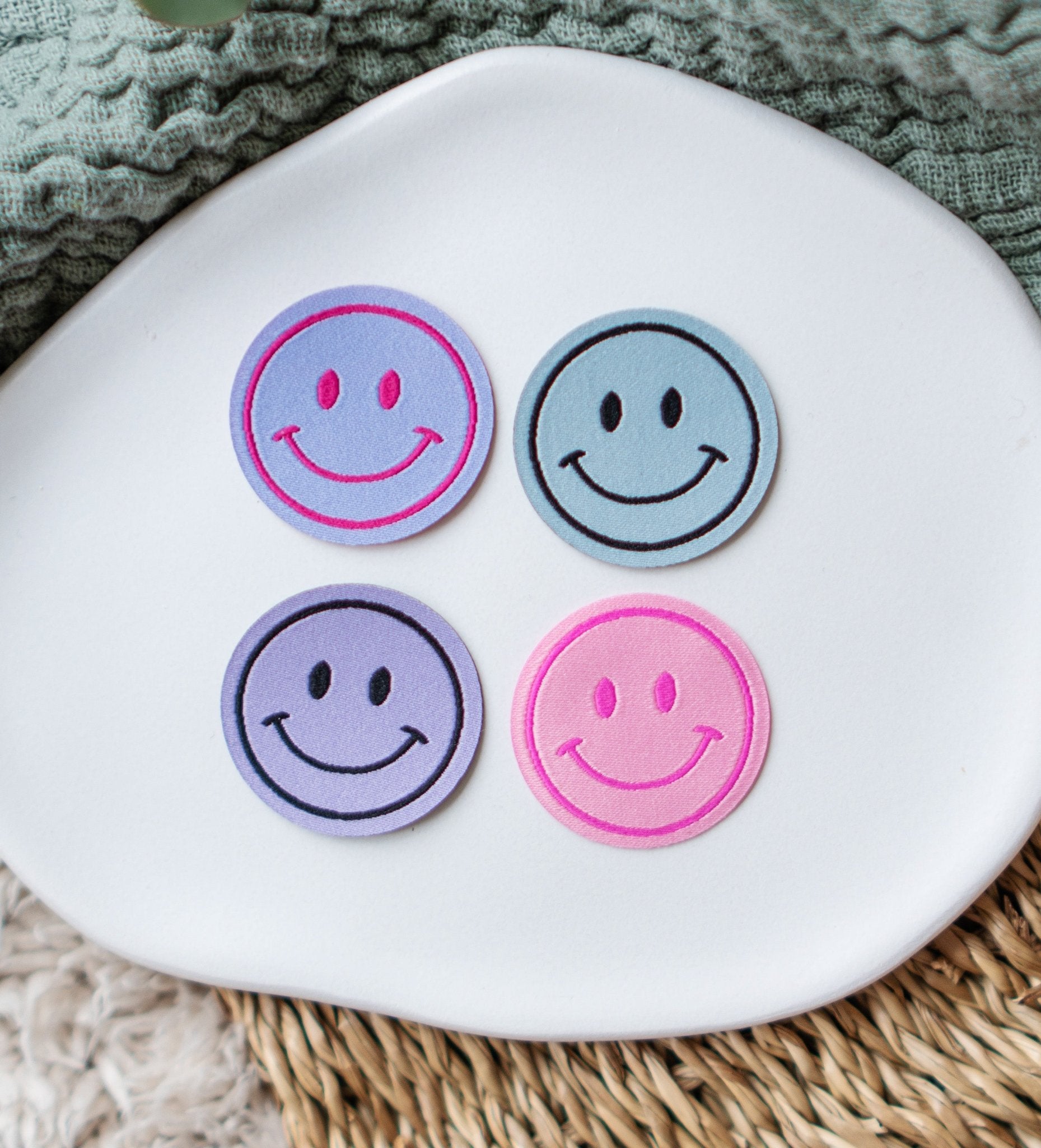 paul-clara-patches-smile-mint-patch-iron-on-3-cm image 3
