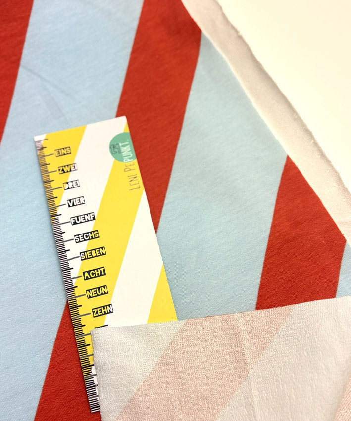 lenipepunkt-frenchterry-stripes-sweatstoff-diagonal-4-farben image 4