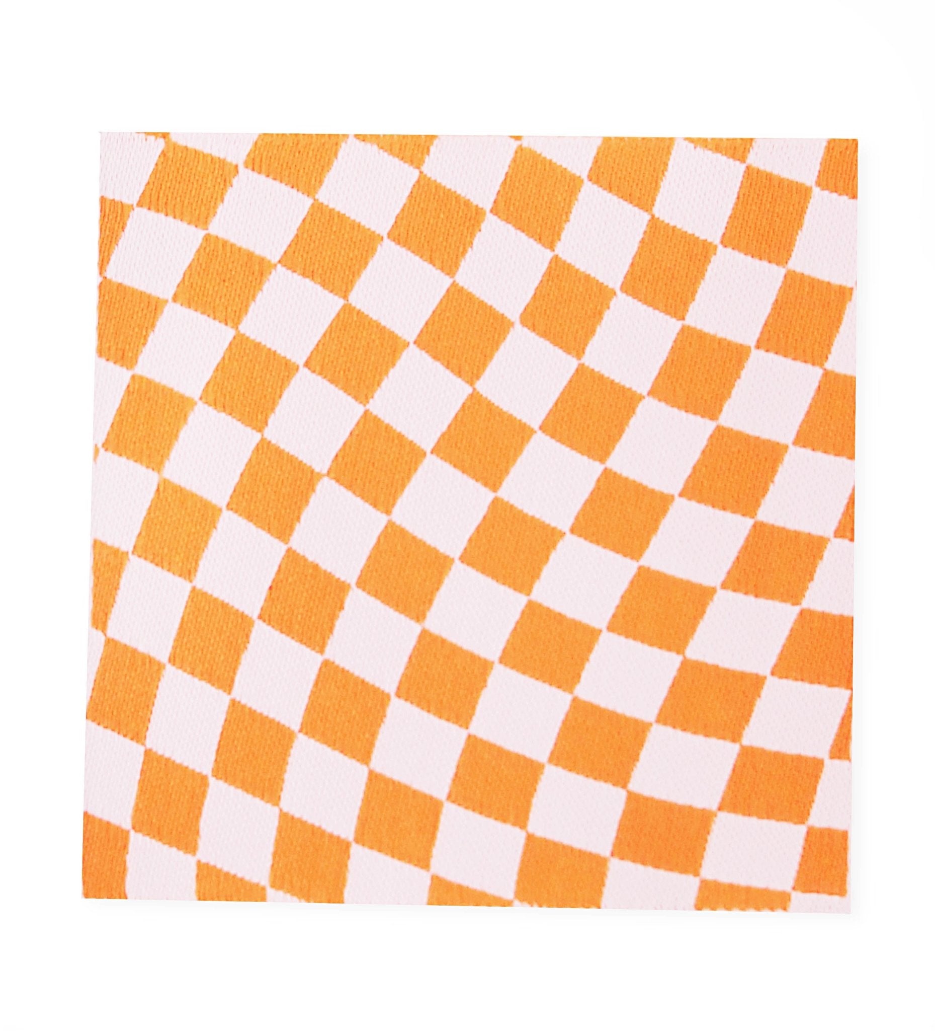 paul-clara-weblabels-swinging-grid-xxl-neonorange-wei-aufn-her image 1