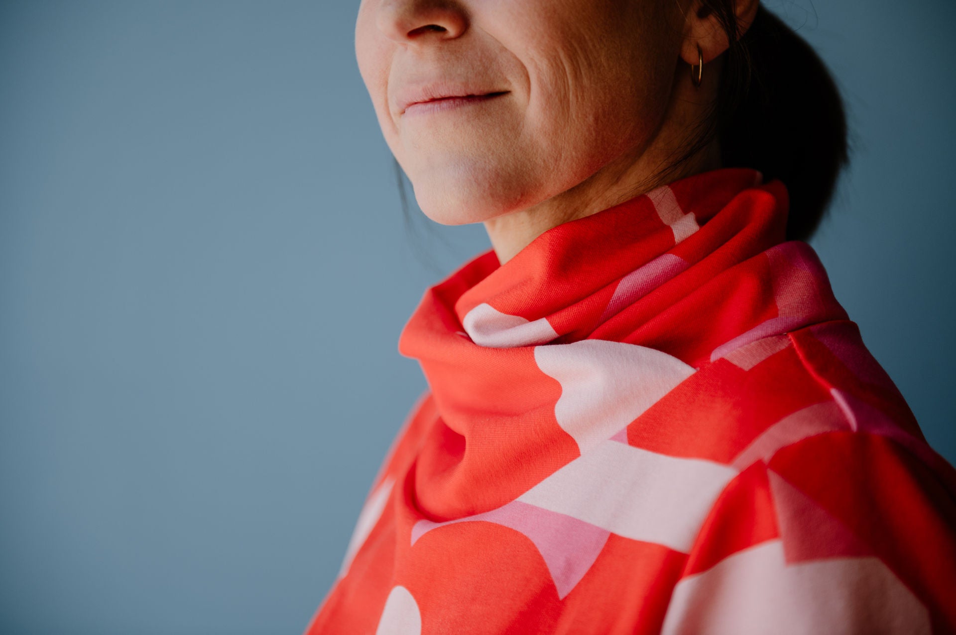 sew-simple-letje-sweatshirt-schnittmuster-papier-wickelkragen image 5
