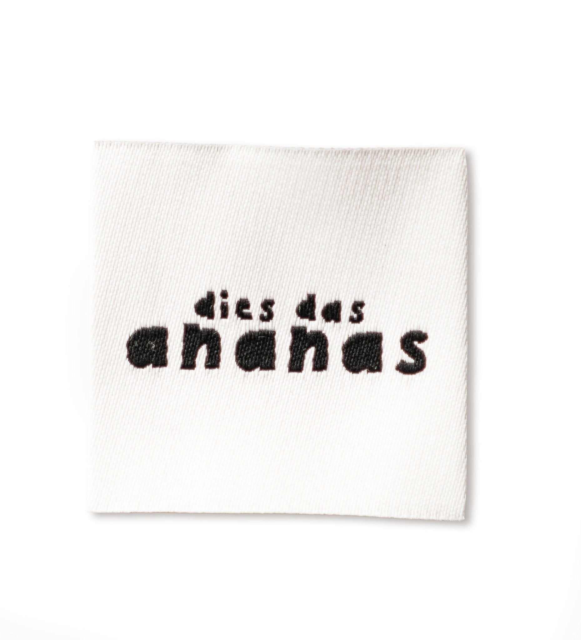 paul-clara-weblabels-dies-das-ananas-weblabel-4x4-typo image 1
