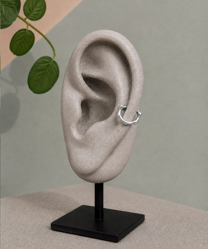 lenipepunkt-ready-to-wear-ear-cuff-kantig-gold-edelstahl image 3