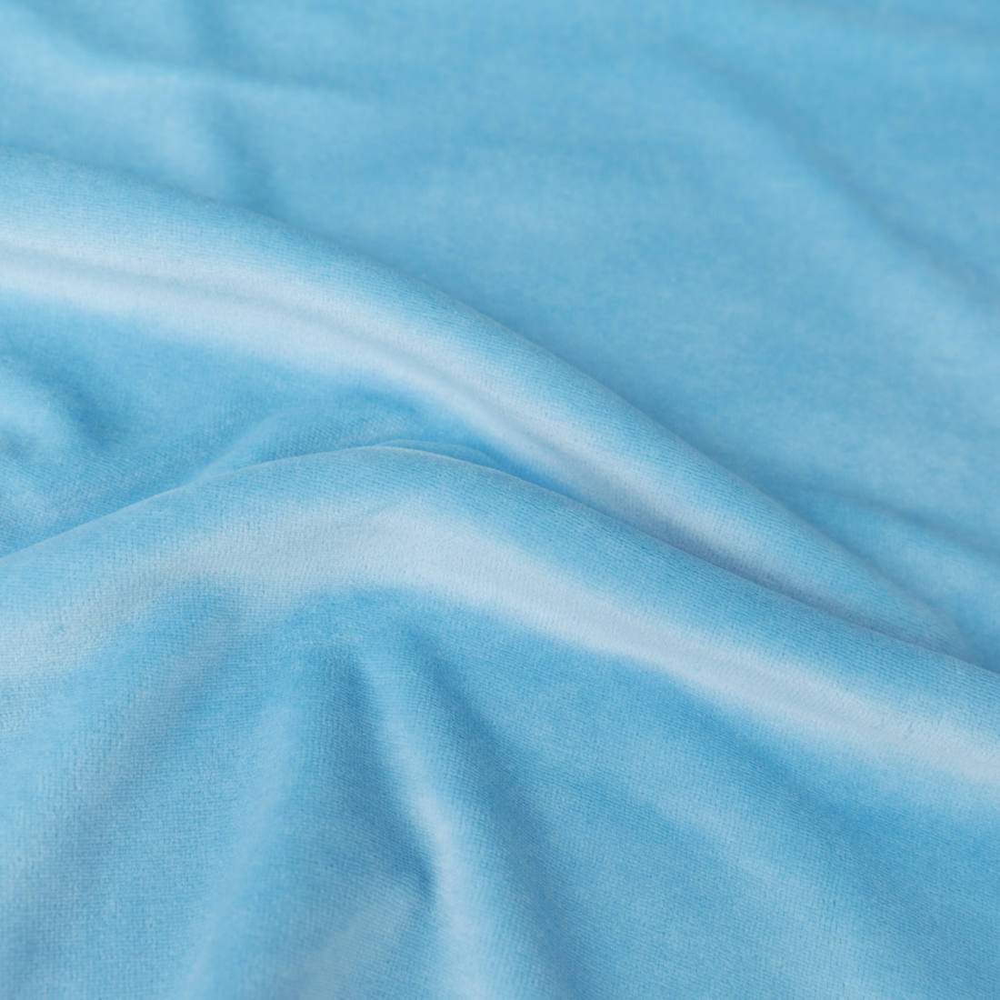 n-hfrosch-nicki-hellblau-samtiger-kuschelstoff-meterware image 2