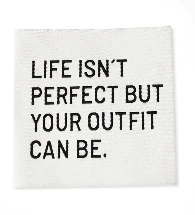 paul-clara-weblabels-xl-life-isn-t-perfect-etikett-6x6-cm image 1