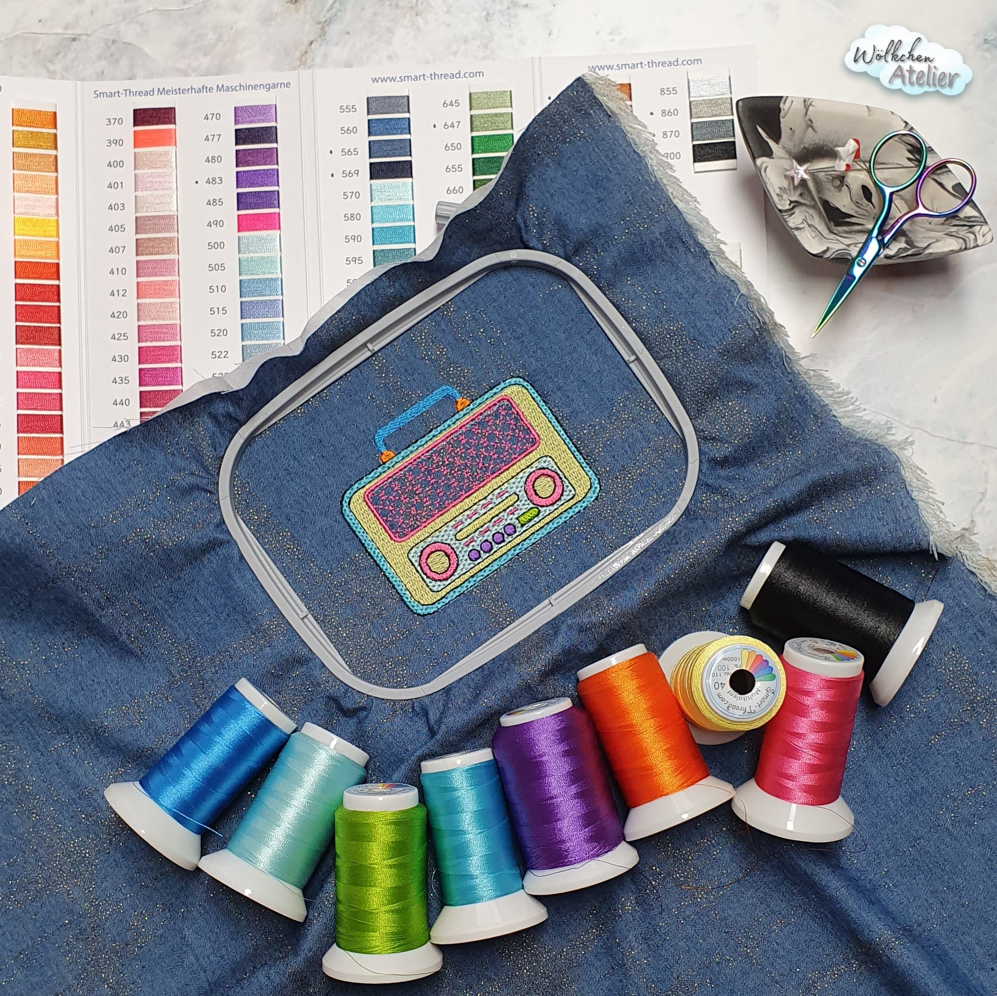sew-simple-radio-groovy-stickdatei-mit-bl-mchen-8-formate image 4