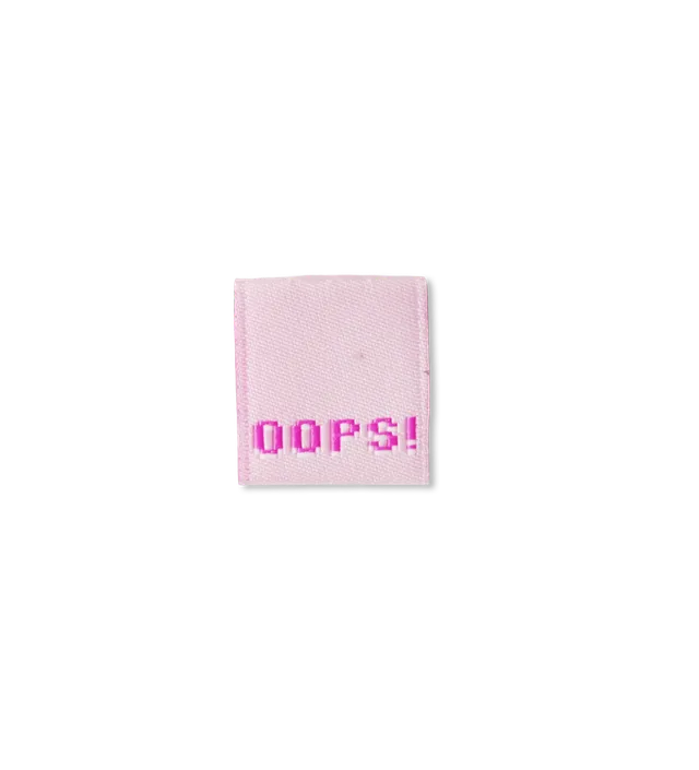 paul-clara-weblabels-oops-mini-label-neonpink-einn-hen image 1