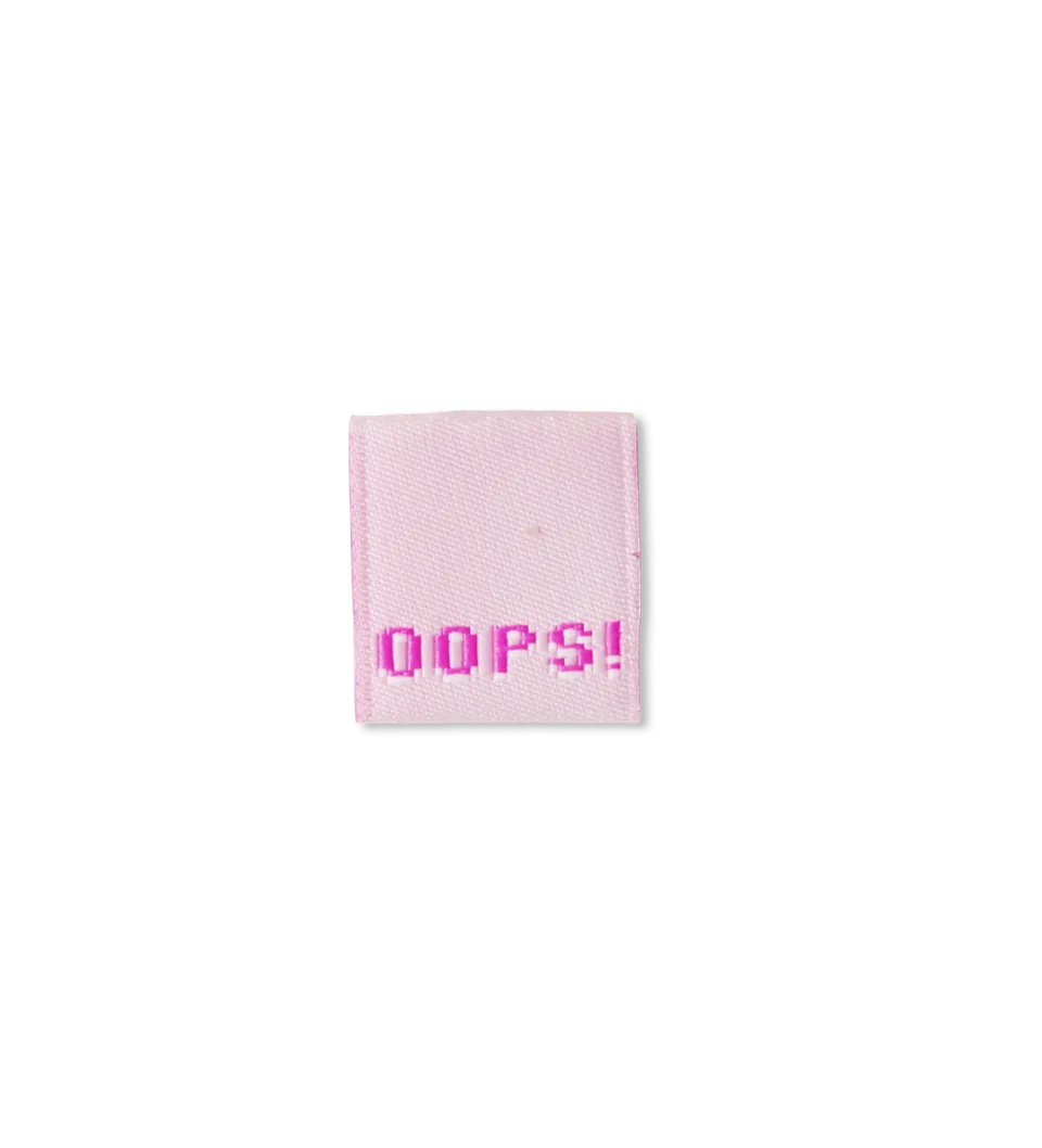paul-clara-weblabels-oops-mini-label-neonpink-einn-hen image 1