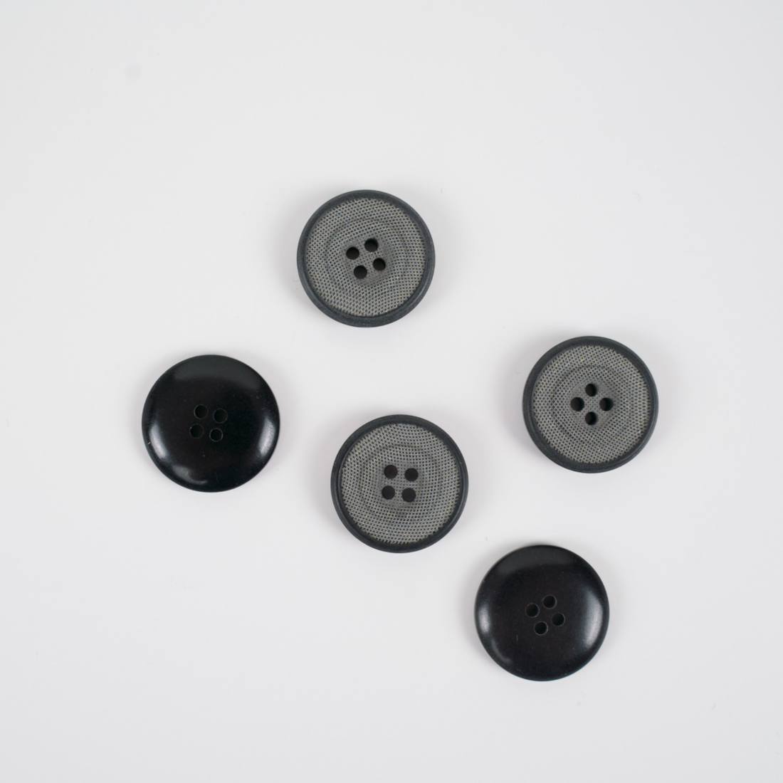 n-hfrosch-koknopf-n-hzubeh-r-kn-pfe-18mm-grau-4-loch image 1
